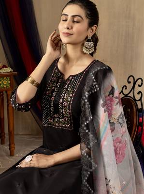 Black Designer Straight Kurti Pant Dupatta Set With Embroidery And Hand Work 5