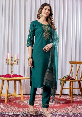Green Designer Straight Kurti Pant Dupatta Set With Embroidery And Hand Work 5