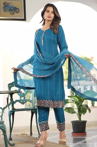Women's Rayon Solid Ethnic Designer A-Line Mirror Work Kurti With Pant & Nazmin Dupatta Set