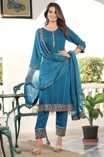 Women's Rayon Solid Ethnic Designer A-Line Mirror Work Kurti With Pant & Nazmin Dupatta Set