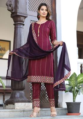 Women's Rayon Solid Ethnic Designer A-Line Mirror Work Kurti With Pant & Nazmin Dupatta Set 2