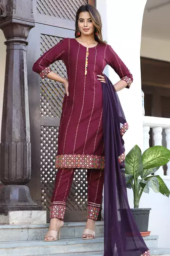 Women's Rayon Solid Ethnic Designer A-Line Mirror Work Kurti With Pant & Nazmin Dupatta Set