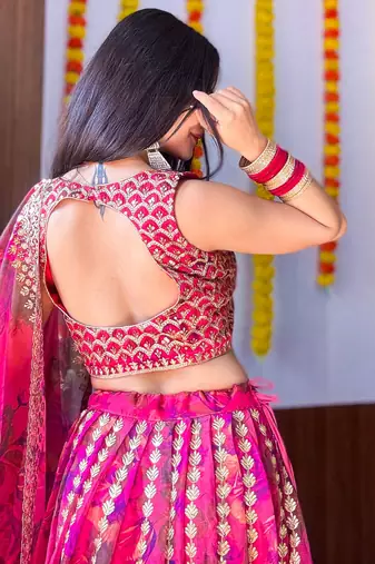 RANI PINK ZARI SEQUINS EMBROIDEREY FLORAL PRINTED ORGANZA LEHENGA CHOLI