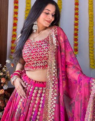 RANI PINK ZARI SEQUINS EMBROIDEREY FLORAL PRINTED ORGANZA LEHENGA CHOLI 6