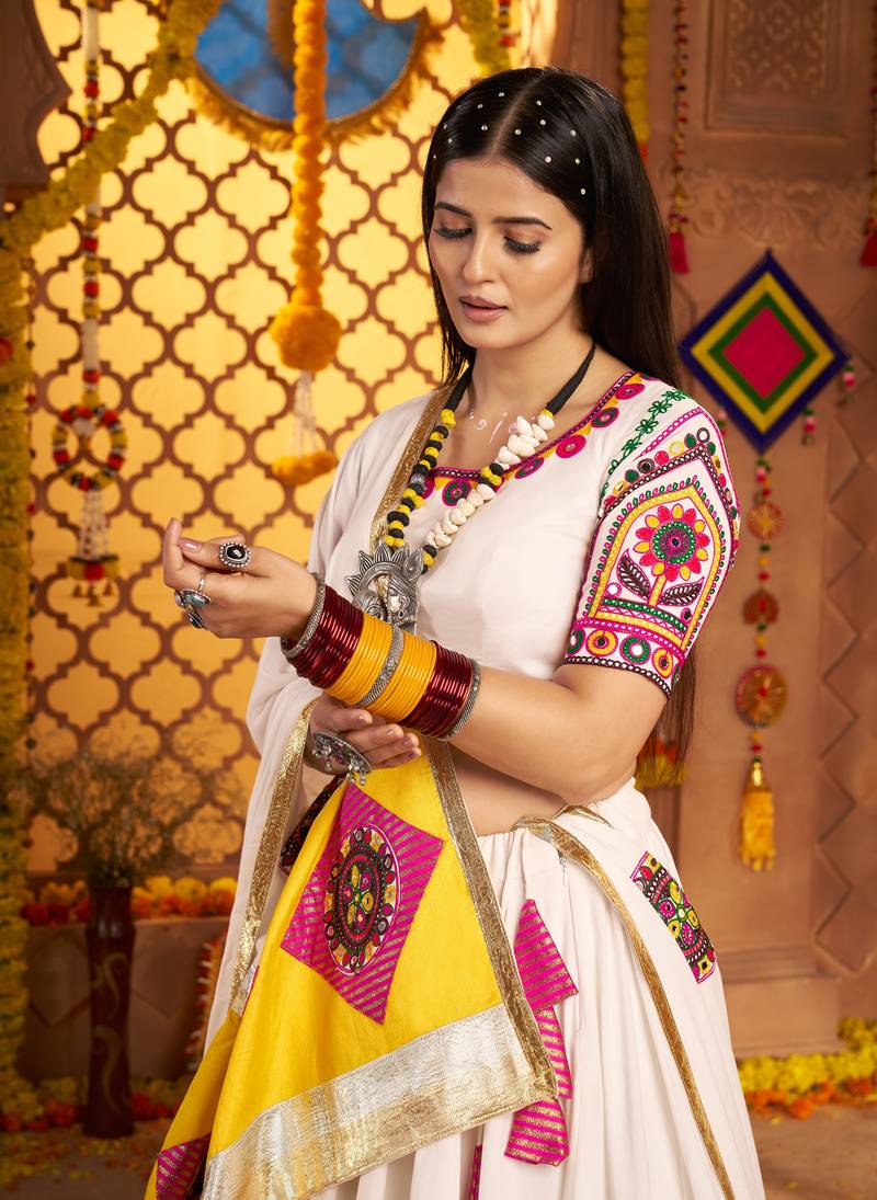 WHITE VISCOSE COTTON THREAD EMBROIDERED MIRROR WORK STITCHED lehenga choli