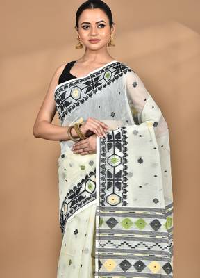 off white cotton dhakai jamdani handloom saree with blouse 2
