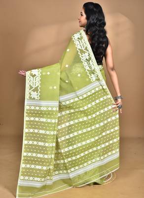 green Cotton Dhakai Jamdani Handloom Saree With Blouse 2