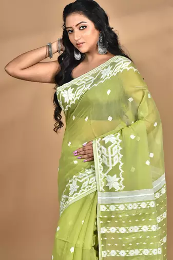green Cotton Dhakai Jamdani Handloom Saree With Blouse