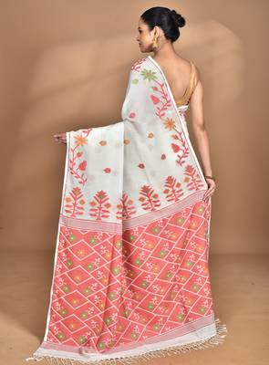 off white Cotton Dhakai Jamdani Handloom Saree With Blouse 3