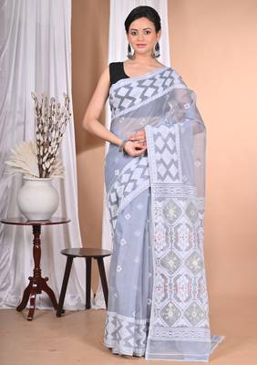 grey Cotton Dhakai Jamdani Handloom Saree With Blouse 1