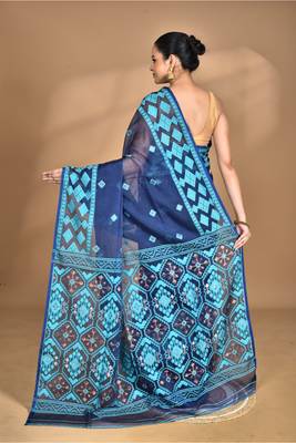 blue Cotton Dhakai Jamdani Handloom Saree With Blouse 3