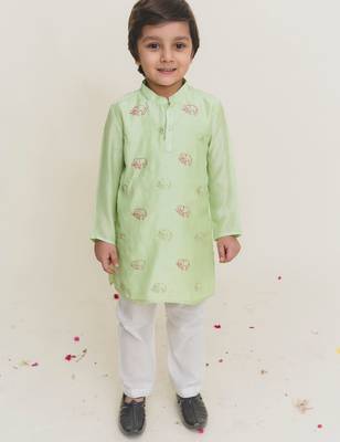 Green printed cotton kurta pyjama 1
