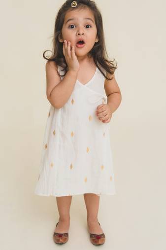 White plain cotton dress