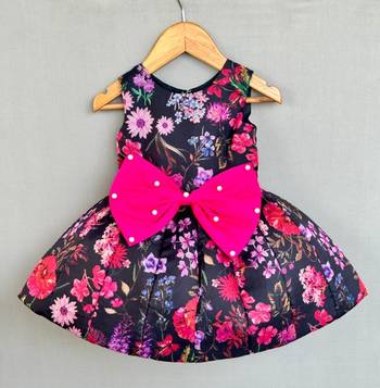 Signature flaired dress in black floral organza print 1