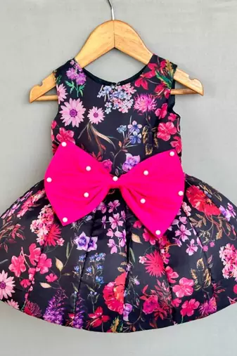 Signature flaired dress in black floral organza print
