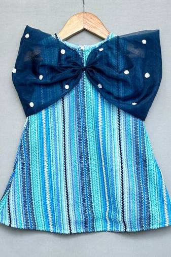 Knitted striped dress with big organza bow