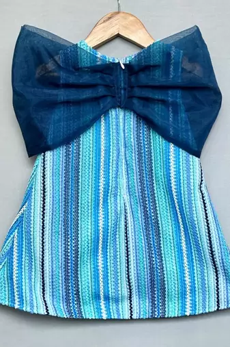 Knitted striped dress with big organza bow