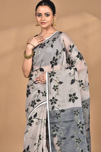 beige Cotton Dhakai Jamdani Handloom Saree With Blouse