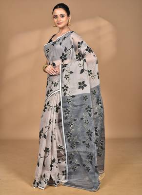 beige Cotton Dhakai Jamdani Handloom Saree With Blouse 2