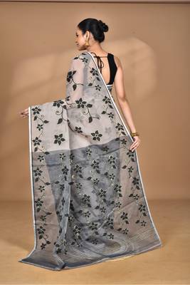 beige Cotton Dhakai Jamdani Handloom Saree With Blouse 3