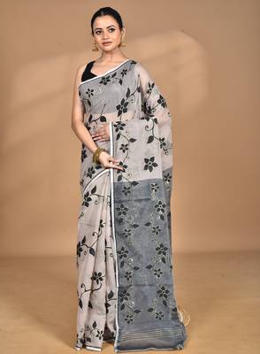 beige Cotton Dhakai Jamdani Handloom Saree With Blouse 4