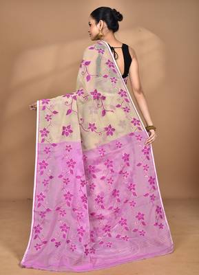 beige Cotton Dhakai Jamdani Handloom Saree With Blouse 4