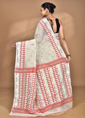 Cream Cotton Dhakai Jamdani Handloom Saree With Blouse 4