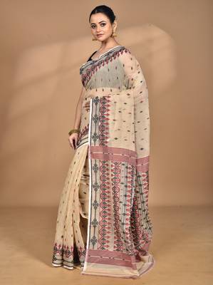 beige Cotton Dhakai Jamdani Handloom Saree With Blouse 2