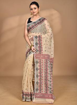 beige Cotton Dhakai Jamdani Handloom Saree With Blouse 4