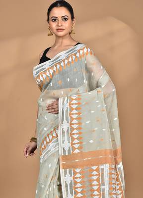 beige Cotton Dhakai Jamdani Handloom Saree With Blouse 2