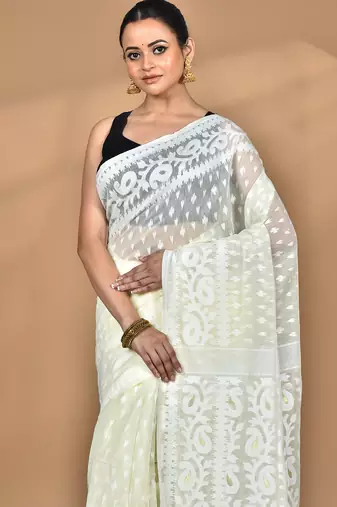 Cream Cotton Dhakai Jamdani Handloom Saree With Blouse