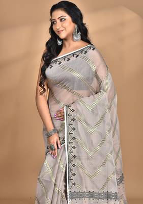 beige Cotton Dhakai Jamdani Handloom Saree With Blouse 2
