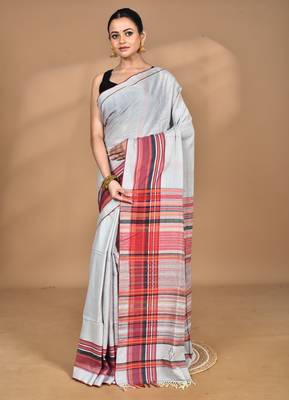 grey Cotton Dhakai Jamdani Handloom Saree With Blouse 1
