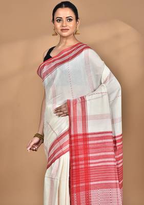 off white Cotton Dhakai Jamdani Handloom Saree 1