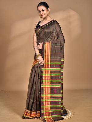brown Cotton Dhakai Jamdani Handloom Saree 3