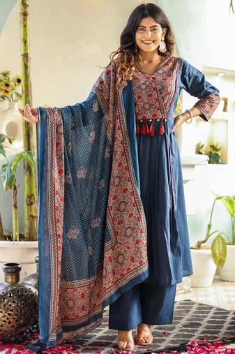 Cotton cambric a-line printed kurti pant dupatta set