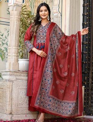 Cotton cambric a-line printed kurti pant dupatta set 1