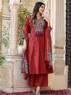 Cotton cambric a-line printed kurti pant dupatta set 3
