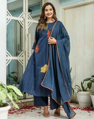 Cotton cambric a-line dyed kurti pant dupatta set 1