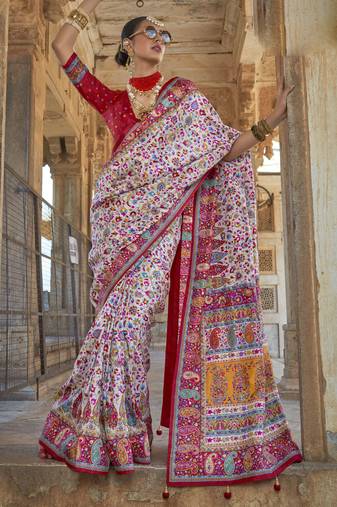 Off- white silk blend printed saree with unstitched blouse