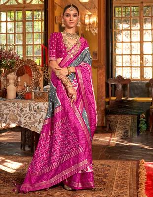 Grey silk blend printed saree with unstitched blouse 1