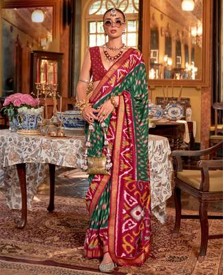 Dark green silk blend printed saree with unstitched blouse 1