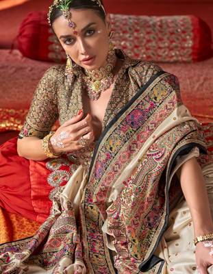 Beige silk blend printed saree with unstitched blouse 2