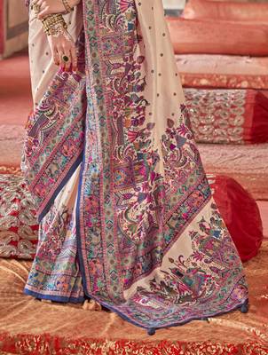 Beige silk blend printed saree with unstitched blouse 3