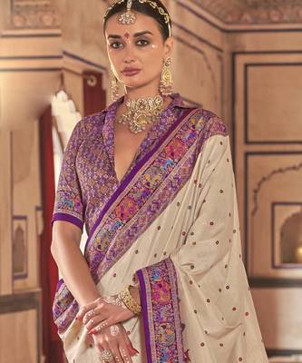Beige silk blend printed saree with unstitched blouse 4