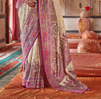 Beige silk blend printed saree with unstitched blouse 3