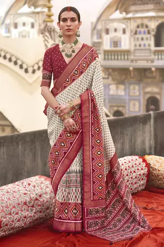 White silk blend printed saree with unstitched blouse