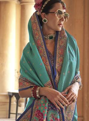 Turquoise silk blend printed saree with unstitched blouse 2