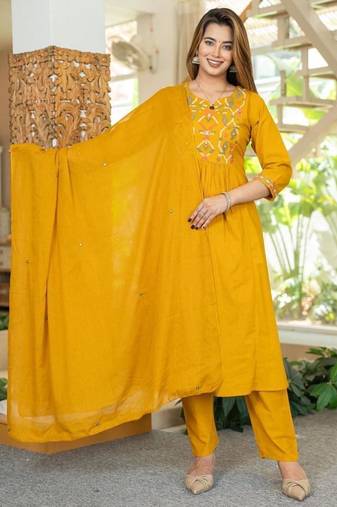 Cotton cambric a-line printed kurti pant dupatta set