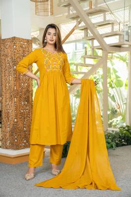 Cotton cambric a-line printed kurti pant dupatta set 3